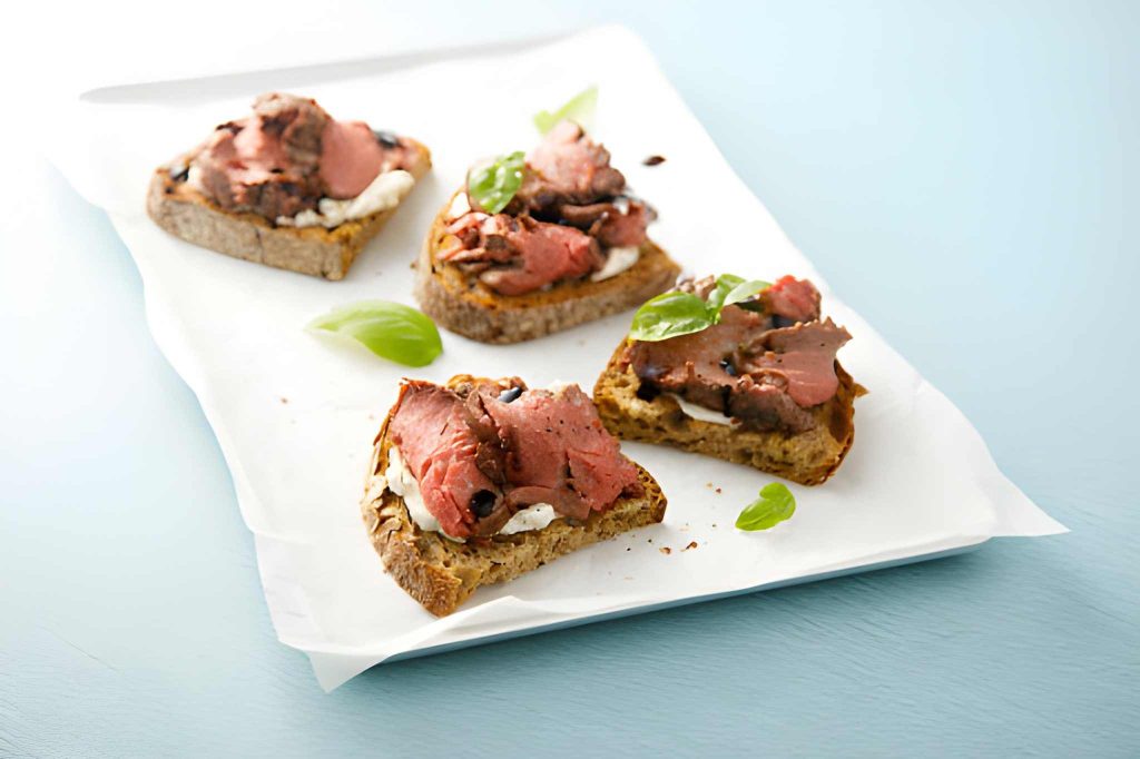 Beef Tenderloin Crostin Recipe