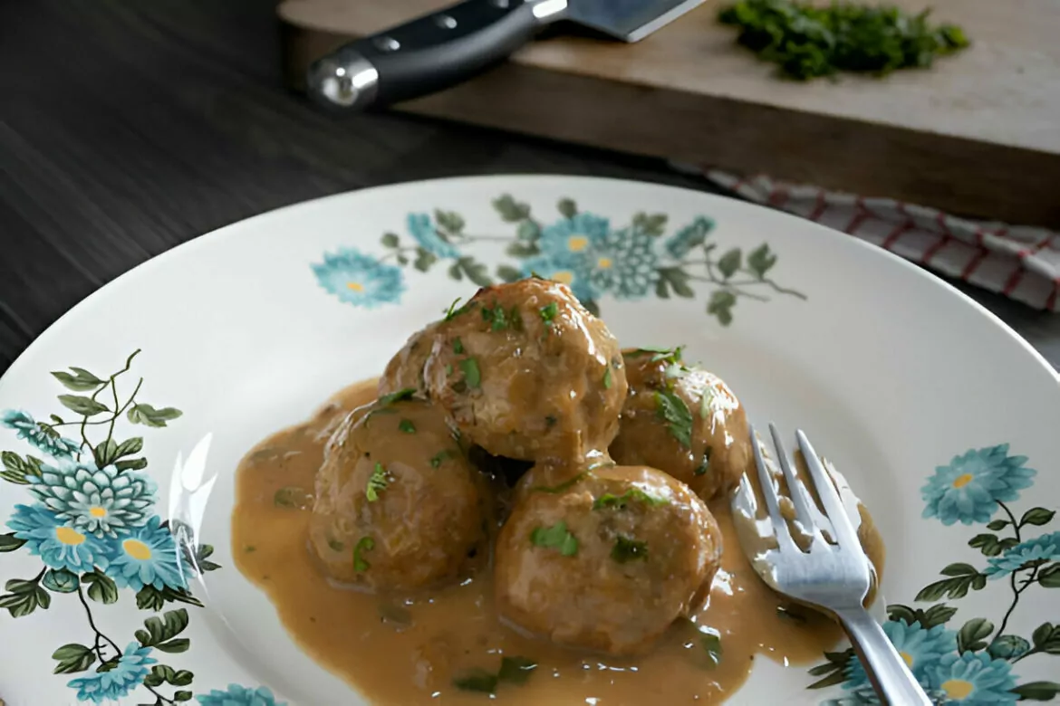 Meatballs in Spanish Sauce Recipe