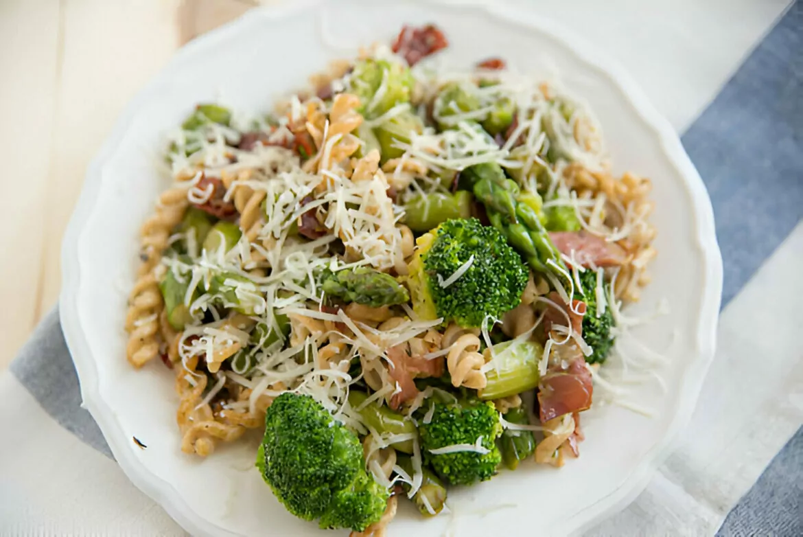Smoked Sockeye Salmon Pasta Salad Recipe