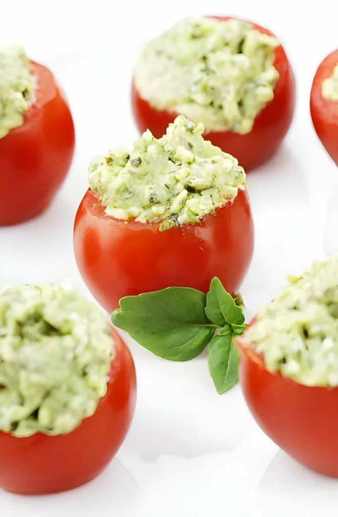Guacamole Stuffed Tomatoes Recipe